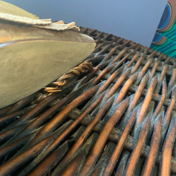 $5 Ladies flat shoes - Picture 7 of 14